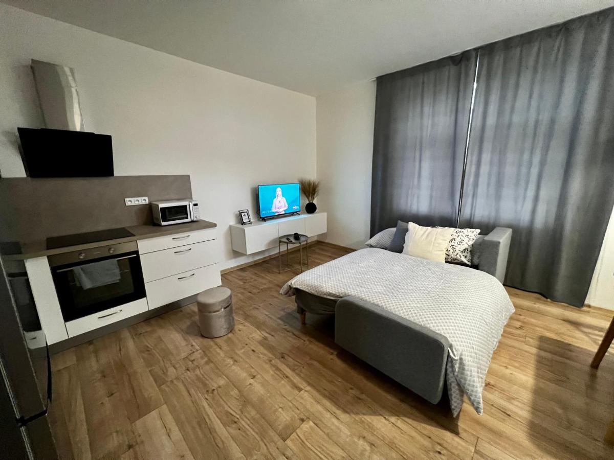 Apartman U Vystaviste ออลอโมตซ์ ภายนอก รูปภาพ