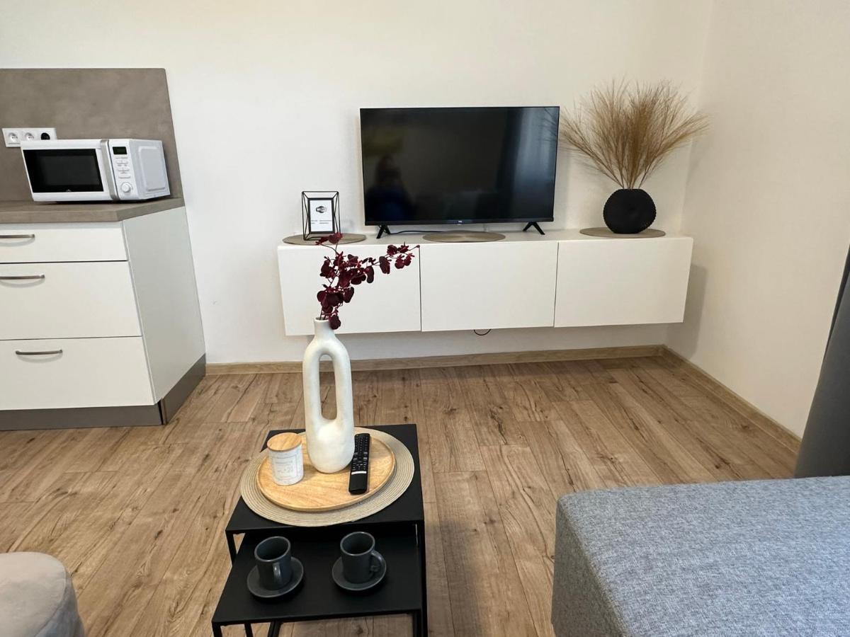 Apartman U Vystaviste ออลอโมตซ์ ภายนอก รูปภาพ